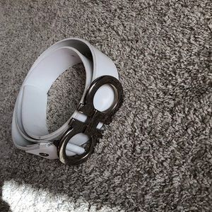 White feragamo belt